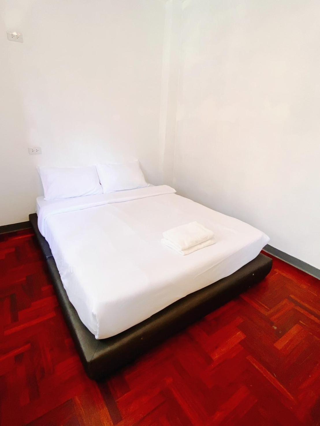 Go Inn Silom Bts Surasak Station - โกอินน์ สีลม บีทีเอส สถานีสุรศักดิ์ 1 Bangkok Ngoại thất bức ảnh